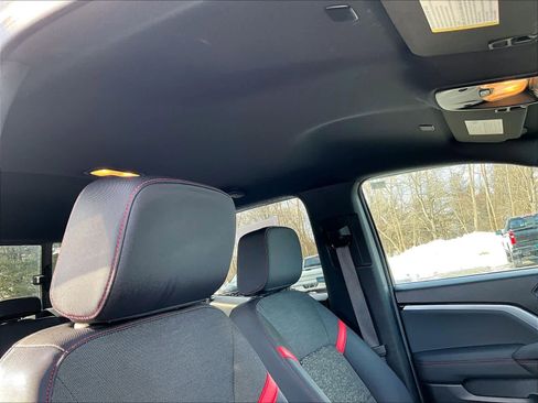 Used 2024 Chevrolet Colorado Z71 image 22