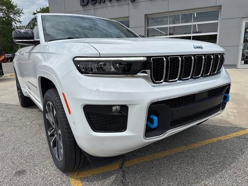 Used 2022 Jeep Grand Cherokee Overland AWD/4WD image 16
