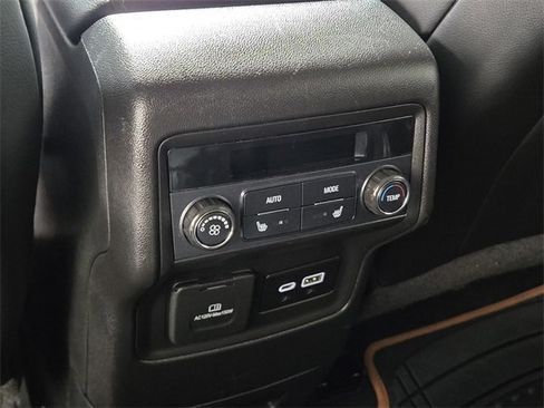 Used 2021 GMC Acadia AT4 w/ Technology Package image 17