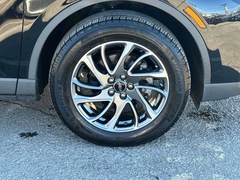 Used 2022 Lincoln Corsair AWD w/ Equipment Group 101A image 6