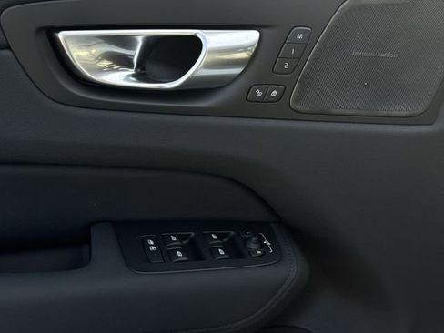 New 2026 Volvo XC60 B5 Ultra w/ Protection Package Premier AWD/4WD image 24