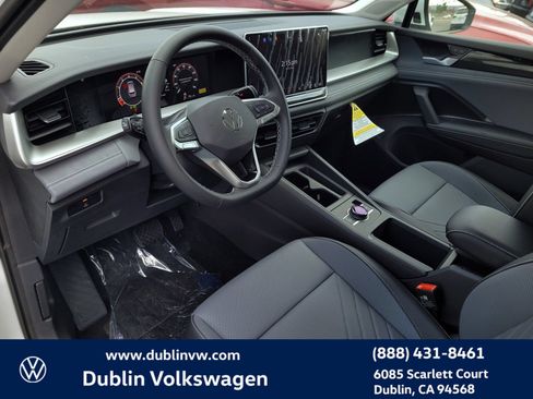 New 2026 Volkswagen Tiguan SE AWD/4WD image 9