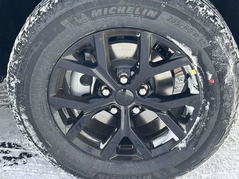 New 2026 Jeep Grand Cherokee Altitude AWD/4WD image 30