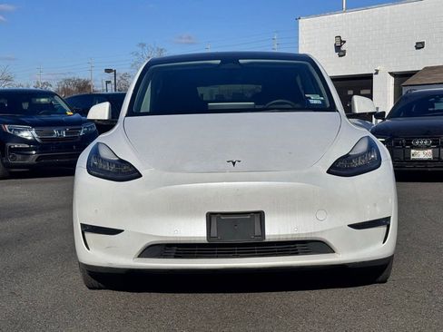 Used 2022 Tesla Model Y Long Range image 2
