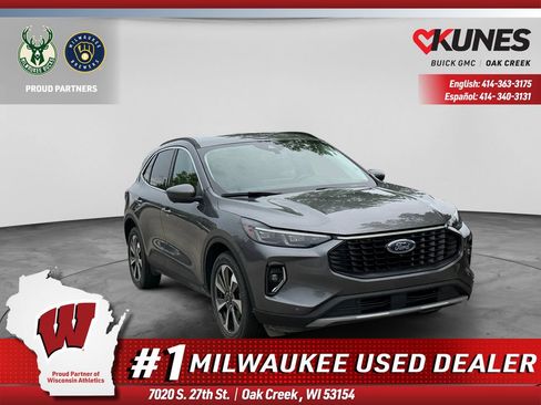 Used 2023 Ford Escape Platinum AWD/4WD image 1