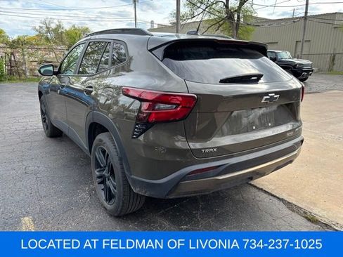 Certified 2024 Chevrolet Trax ACTIV FWD image 2