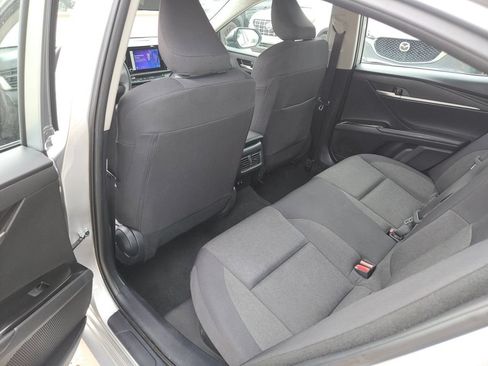 Used 2025 Toyota Camry LE FWD image 28
