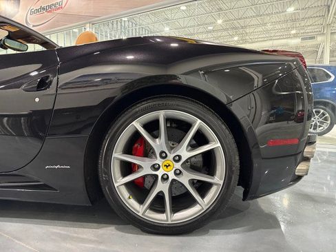 Used 2010 Ferrari California $226K MSRP image 22