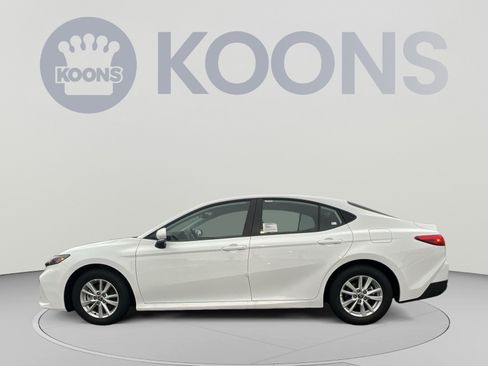 Used 2026 Toyota Camry LE FWD image 11