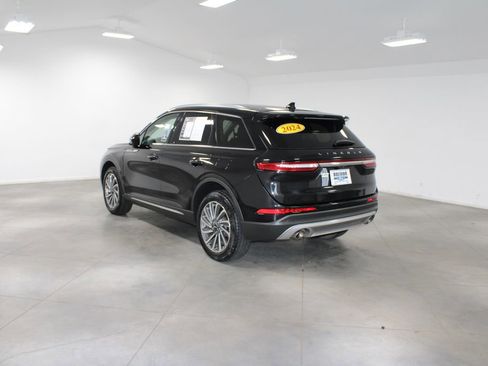 Used 2024 Lincoln Corsair Reserve image 7