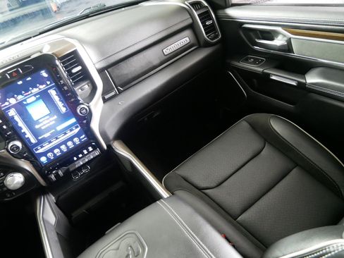 Used 2021 RAM 1500 Laramie AWD/4WD image 11