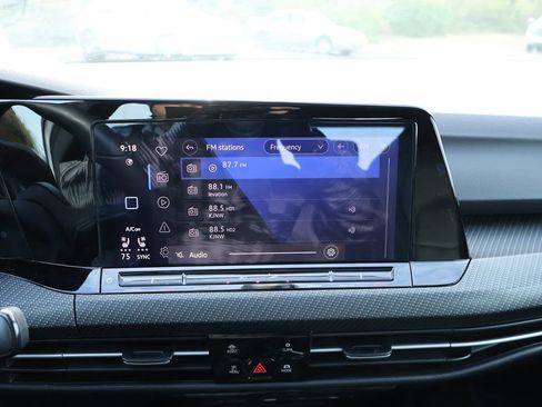 Certified 2024 Volkswagen Golf R image 25