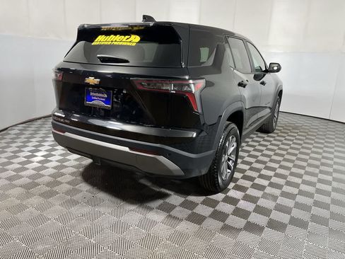 Used 2026 Chevrolet Equinox LT AWD/4WD image 8