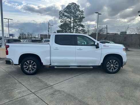 Used 2025 Chevrolet Silverado 1500 LT w/ Z71 Off-Road Package image 4
