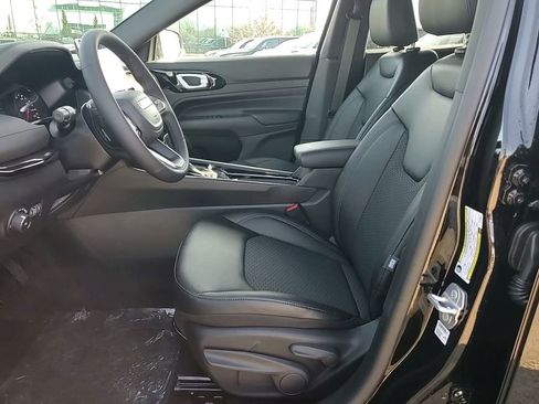 New 2026 Jeep Compass Latitude AWD/4WD image 24