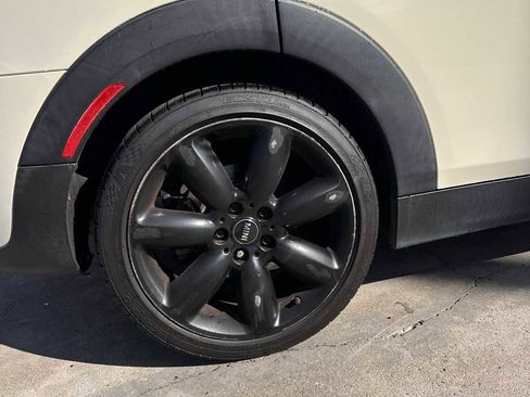 Used 2017 MINI Cooper Clubman S image 9