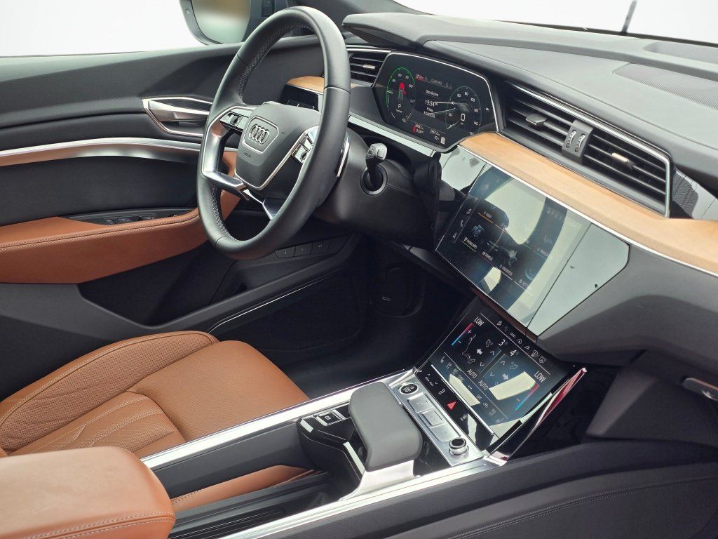 Used 2024 Audi Q8 e-tron Prestige w/ Prestige Package AWD/4WD image 28