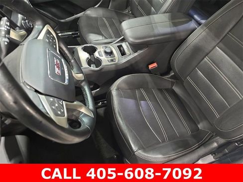 Used 2024 GMC Terrain Denali AWD/4WD image 15