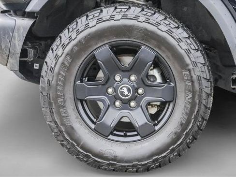 Used 2024 Ford Bronco Black Diamond image 8