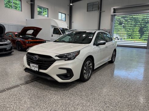 Used 2023 Subaru Legacy Touring XT AWD/4WD image 1