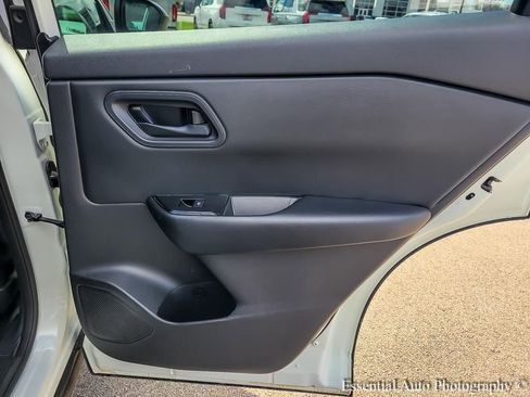 Used 2024 Nissan Rogue S AWD/4WD image 21