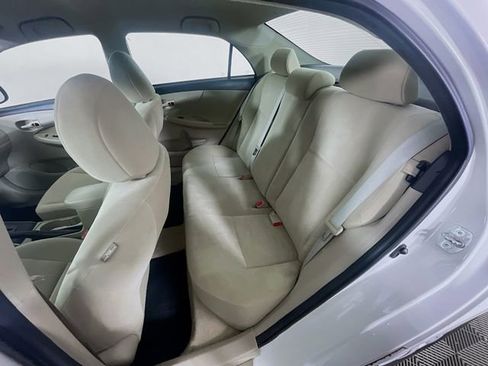 Used 2012 Toyota Corolla L FWD image 22