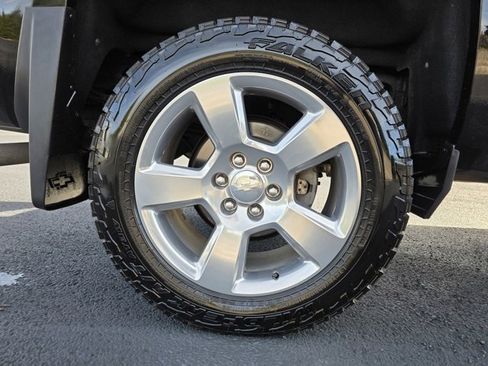 Used 2018 Chevrolet Silverado 1500 LT w/ All Star Edition image 9