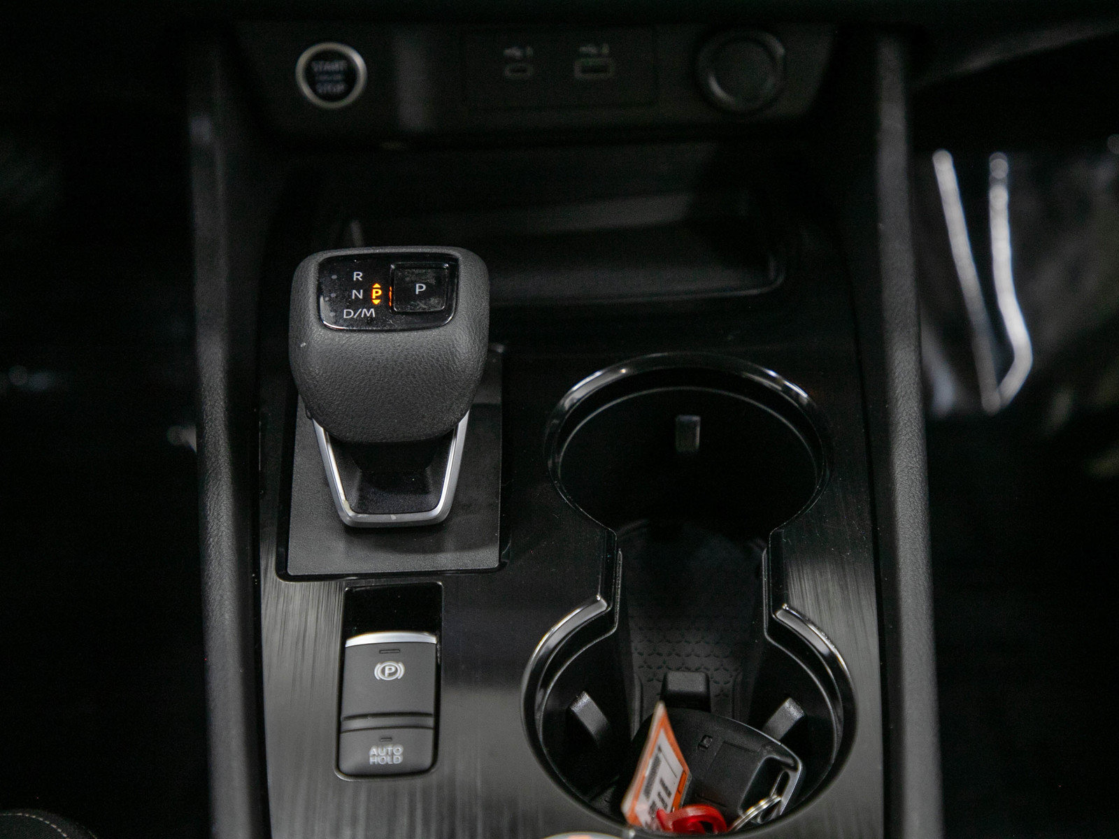 Used 2023 Nissan Rogue SV AWD/4WD image 16