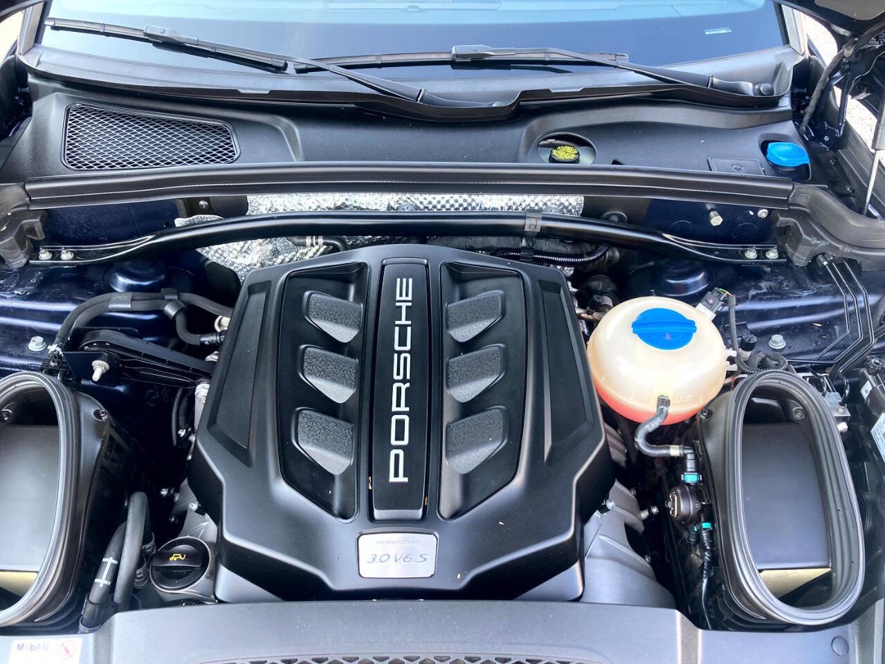 Used 2018 Porsche Macan S AWD/4WD image 19