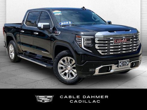 Used 2023 GMC Sierra 1500 Denali w/ Technology Package AWD/4WD image 1
