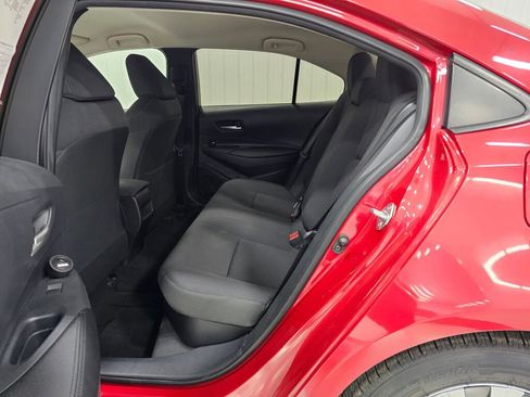 Used 2020 Toyota Corolla LE w/ Carpet Mat Package (TMS) image 13