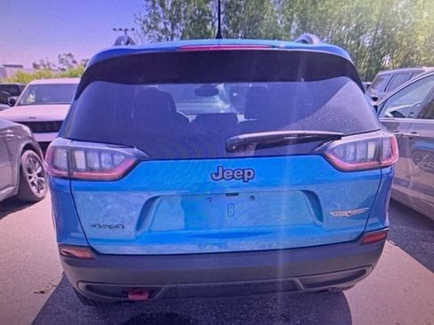 Used 2022 Jeep Cherokee Trailhawk w/ Premium Leather Package AWD/4WD image 4