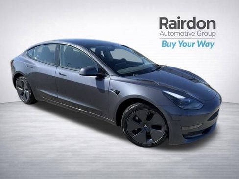 Used 2022 Tesla Model 3 image 1
