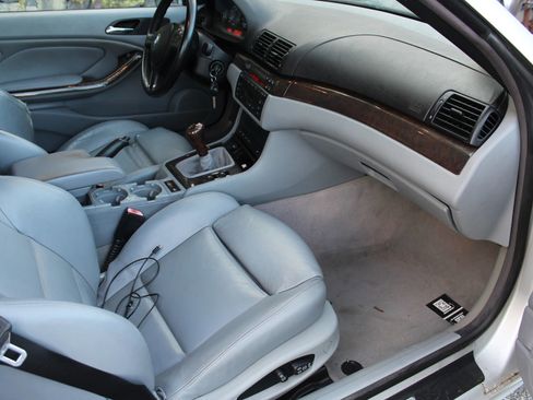 Used 2001 BMW 325Ci Convertible image 15