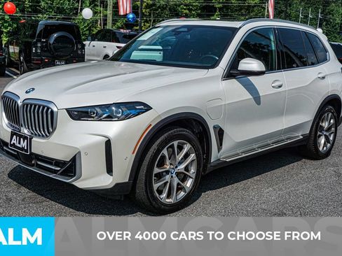 Used 2025 BMW X5 xDrive50e AWD/4WD image 2