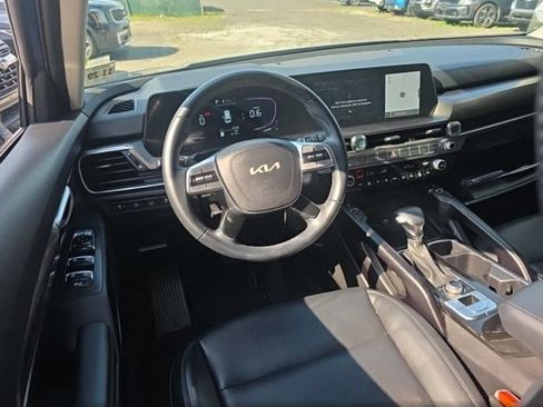 Used 2025 Kia Telluride S AWD/4WD image 7