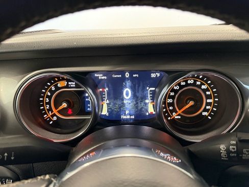 Used 2020 Jeep Wrangler Unlimited Sahara image 20