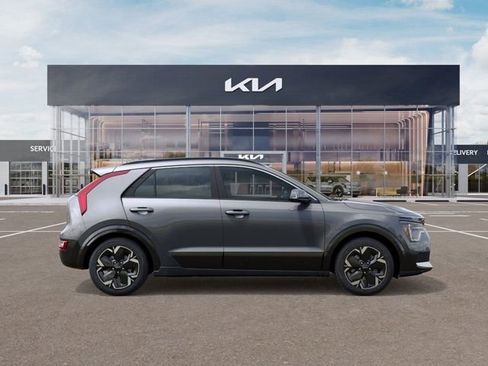 New 2025 Kia Niro Wave w/ Wave Preserve Package FWD image 7