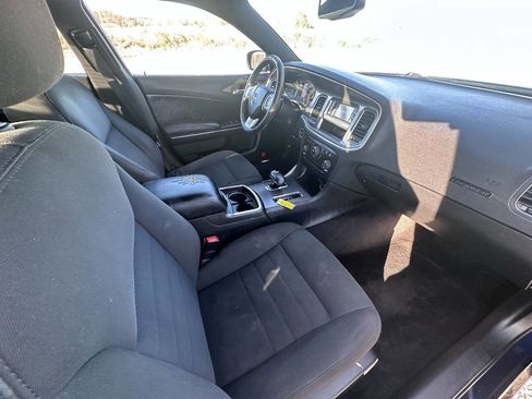 Used 2013 Dodge Charger SE w/ Sport Appearance Group image 6