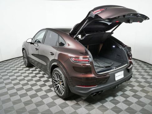Certified 2023 Porsche Cayenne Coupe AWD/4WD image 34