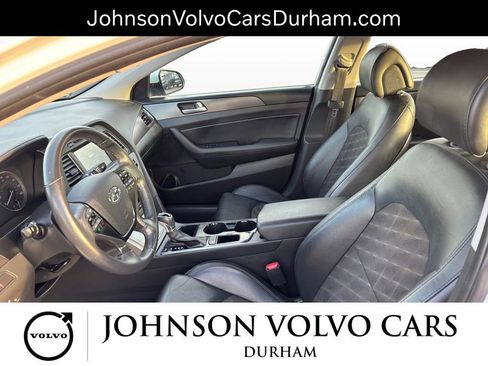 Used 2017 Hyundai Sonata Sport w/ Value Edition Package 02 image 13
