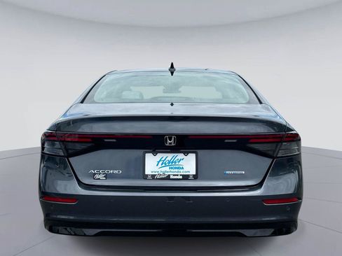Certified 2025 Honda Accord EX-L image 5