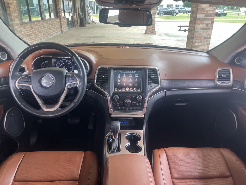 Used 2016 Jeep Grand Cherokee Summit w/ Skid Plate Group AWD/4WD image 15