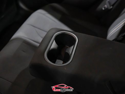 Used 2025 Hyundai Elantra SEL image 20