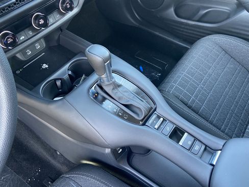 New 2026 Honda HR-V LX image 26