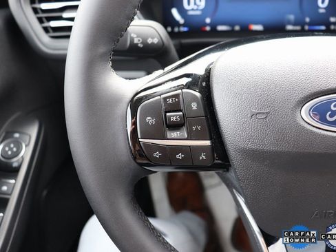 Used 2023 Ford Escape Platinum image 31