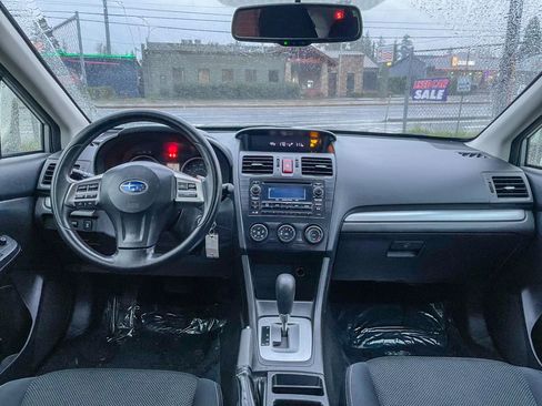 Used 2014 Subaru Crosstrek 2.0i Premium image 3