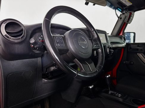 Used 2018 Jeep Wrangler Unlimited Sport w/ Connectivity Group image 20