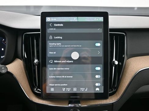 New 2026 Volvo XC60 B5 Core w/ Climate Package image 18