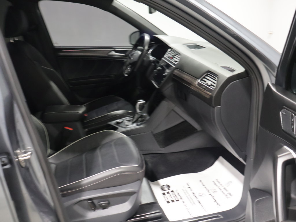 Used 2024 Volkswagen Tiguan SEL R-Line AWD/4WD image 21